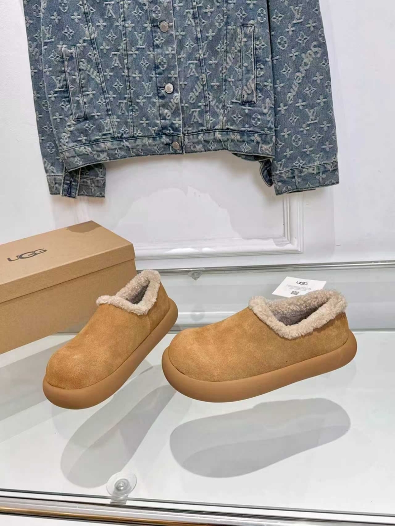 Ugg Flat Shoes